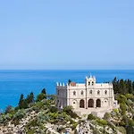 L' Arcobaleno Aparthotel 3*