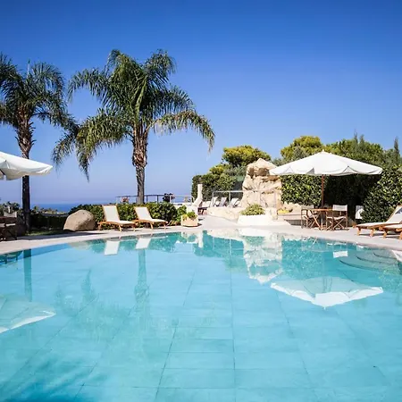 L' Arcobaleno Hotel apartamentowy 3*