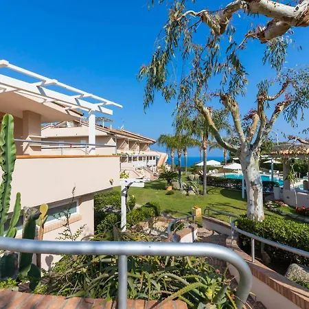 L' Arcobaleno 아파트호텔