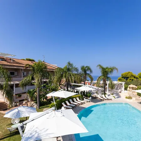 L' Arcobaleno 3* Ricadi