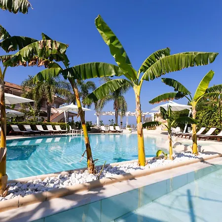 Apartmanhotel L' Arcobaleno 3*