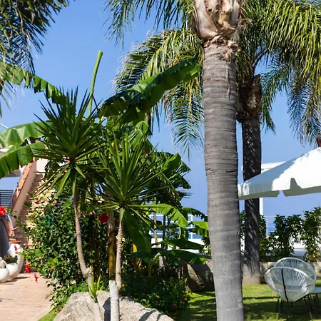 L' Arcobaleno Apartmanhotel 3*