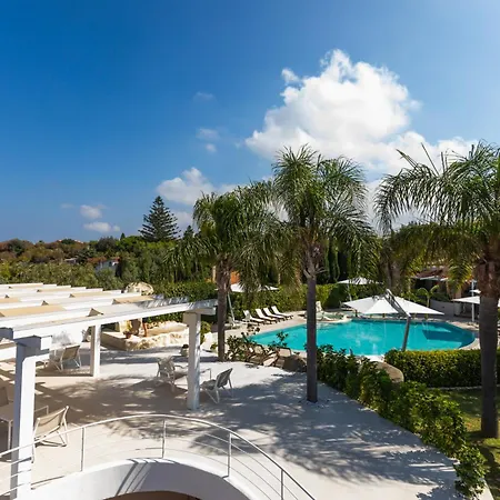 Apartmanhotel L' Arcobaleno Ricadi