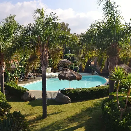 Hotel apartamentowy L' Arcobaleno 3*