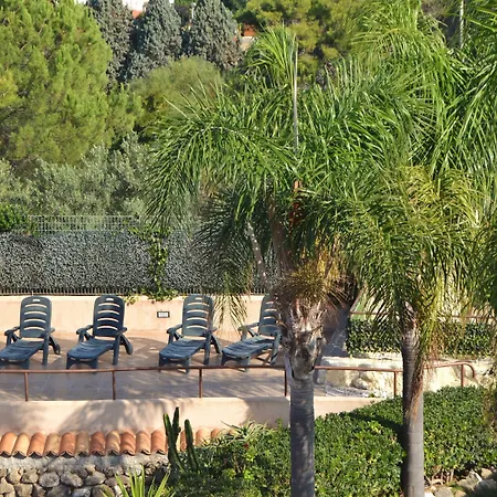 L' Arcobaleno Hotel apartamentowy Ricadi