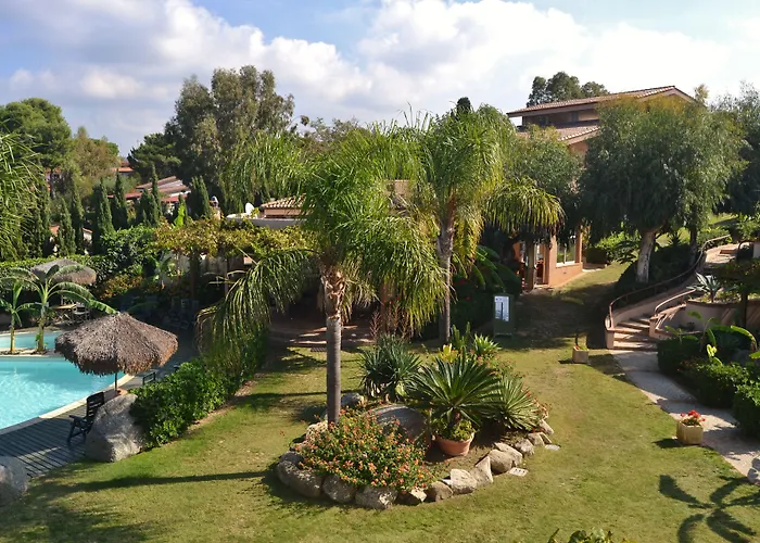 L' Arcobaleno 3* Ricadi