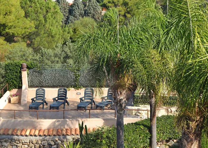 L' Arcobaleno Lägenhetshotell Ricadi