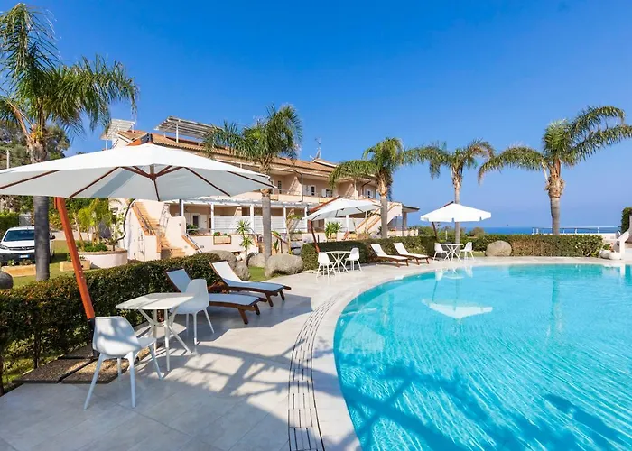 L' Arcobaleno Aparthotel 3*